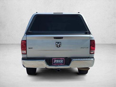 Used 2019 RAM 1500 Classic SLT w/ Luxury Group AWD/4WD image 6