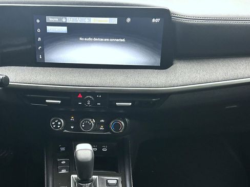 Certified 2025 Nissan Kicks SV image 13