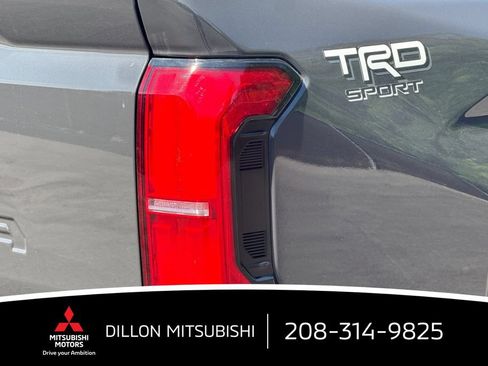Used 2025 Toyota Tacoma TRD Sport AWD/4WD image 24