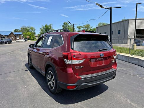 Used 2022 Subaru Forester Limited AWD/4WD image 7