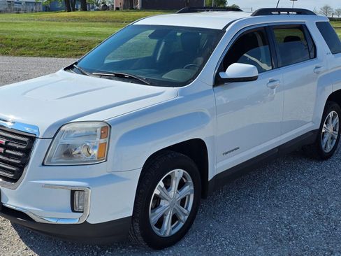Used 2017 GMC Terrain SLE w/ Convenience Package image 7