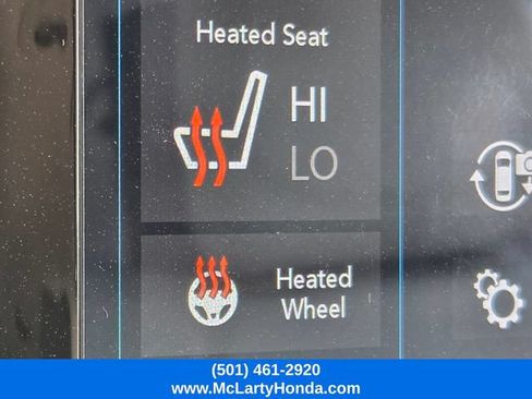 Used 2019 Chrysler Pacifica Touring-L Plus w/ Advanced Safetytec Group FWD image 24
