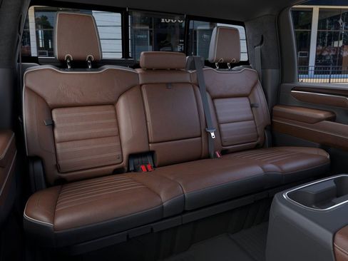 New 2025 GMC Sierra 3500 Denali Ultimate image 17