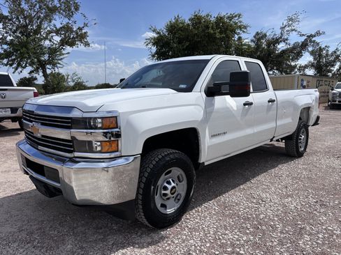Used 2018 Chevrolet Silverado 2500 W/T w/ WT Convenience Package AWD/4WD image 1