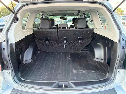 Used 2015 Subaru Forester 2.5i Limited w/ Popular Package #2 AWD/4WD image 9