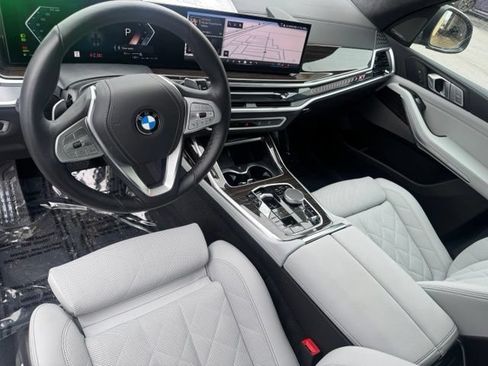 Certified 2026 BMW X7 xDrive40i AWD/4WD image 16
