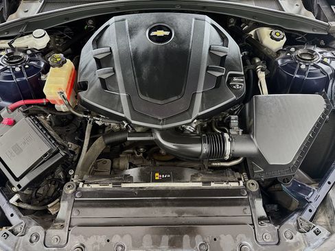 Used 2016 Chevrolet Camaro LT w/ RS Package RWD image 10