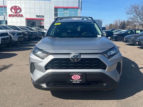 Used 2021 Toyota RAV4 LE image 3