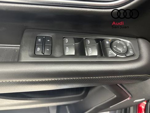 Used 2021 GMC Yukon SLT w/ SLT Luxury Plus Package image 39