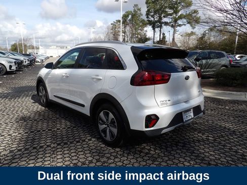 Used 2021 Kia Niro LX image 8