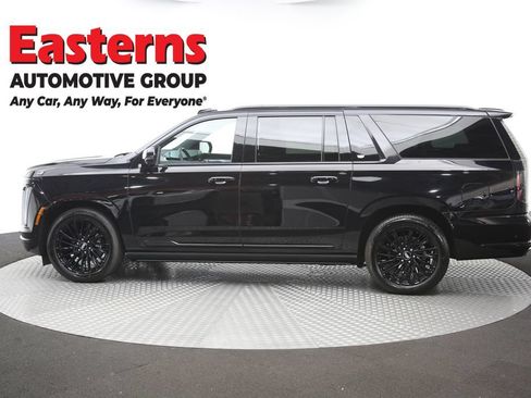 Used 2026 Cadillac Escalade ESV Luxury w/ Touring Package AWD/4WD image 71
