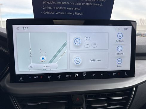 Certified 2024 Ford Escape Platinum w/ Premium Technology Package image 33