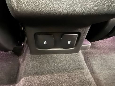 Certified 2025 Lincoln Corsair Grand Touring w/ Equipment Group 301A AWD/4WD image 24