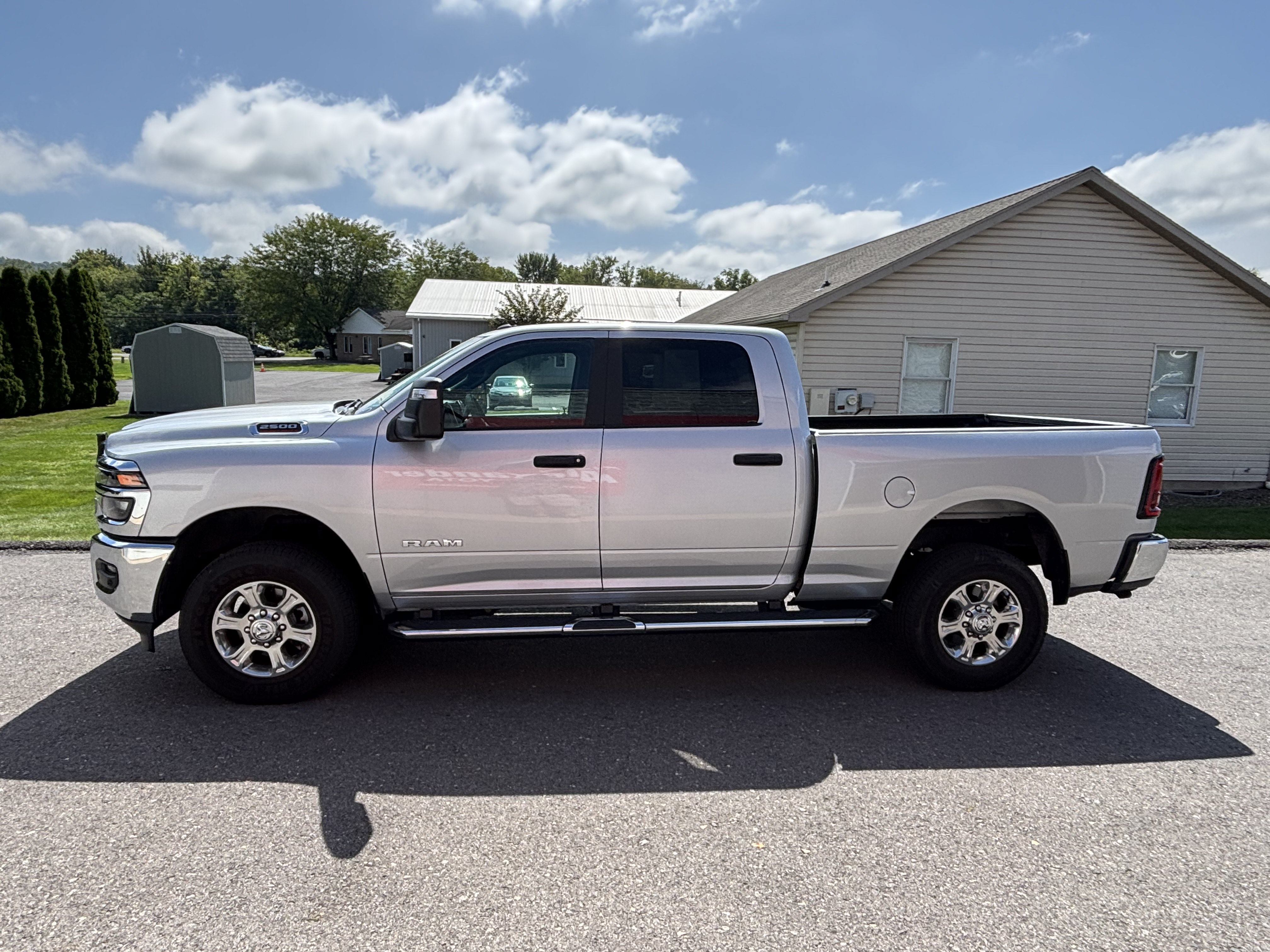 Used 2026 RAM 2500 Big Horn AWD/4WD image 6