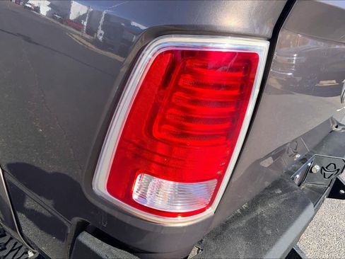 Used 2018 RAM 2500 Longhorn image 29