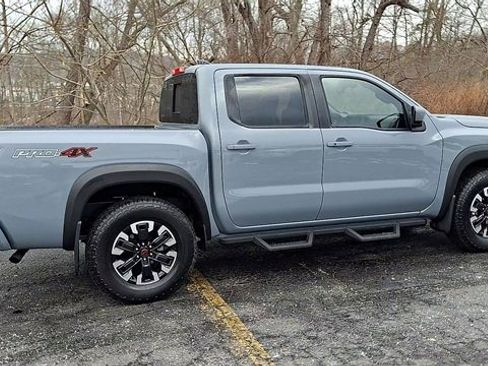 Used 2024 Nissan Frontier PRO-4X w/ Pro Convenience Package image 8