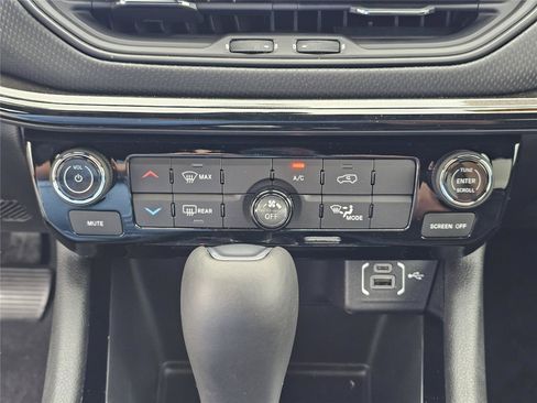 New 2026 Jeep Compass Latitude AWD/4WD image 27