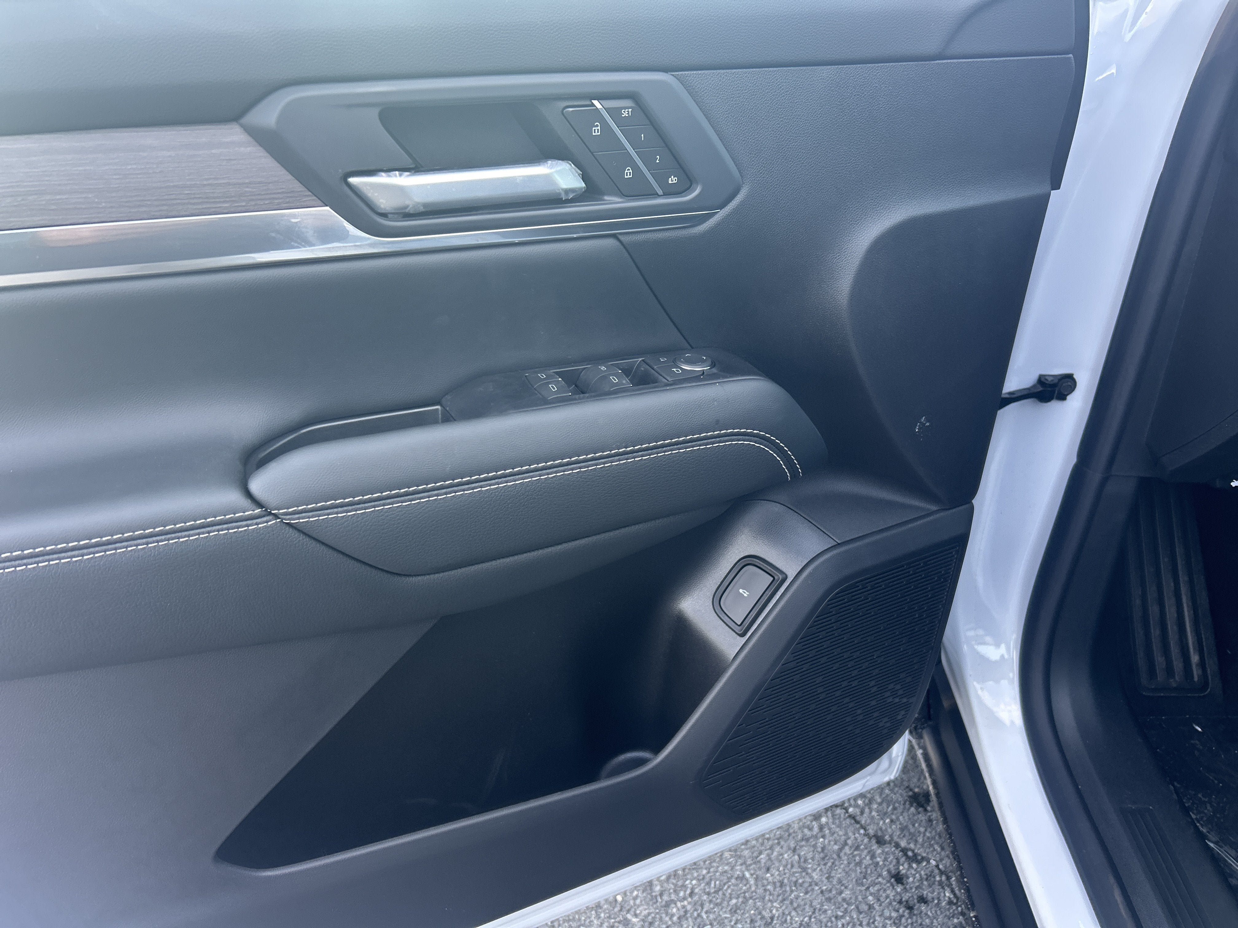 New 2027 GMC Terrain Denali w/ LPO, Floor Liner Package AWD/4WD image 21