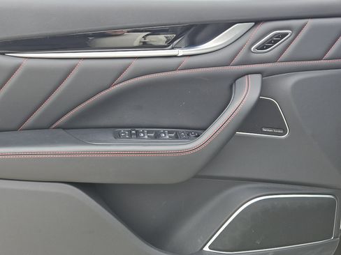 Used 2022 Maserati Levante GT image 22