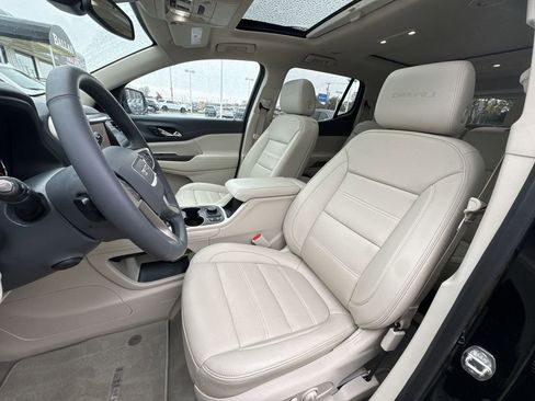 Used 2023 GMC Acadia Denali image 20