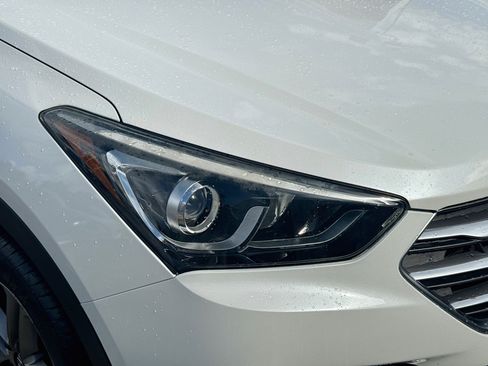 Used 2018 Hyundai Santa Fe Sport w/ 2.4L Value Package 02 FWD image 31