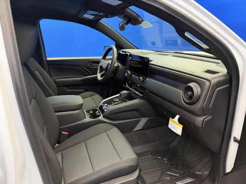 New 2026 Chevrolet Colorado Trail Boss AWD/4WD image 23