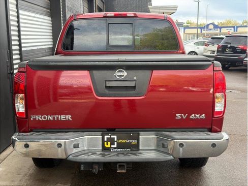 Used 2016 Nissan Frontier SV w/ SV Value Truck Package AWD/4WD image 8