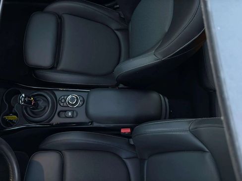 Used 2022 MINI Cooper Clubman S image 21