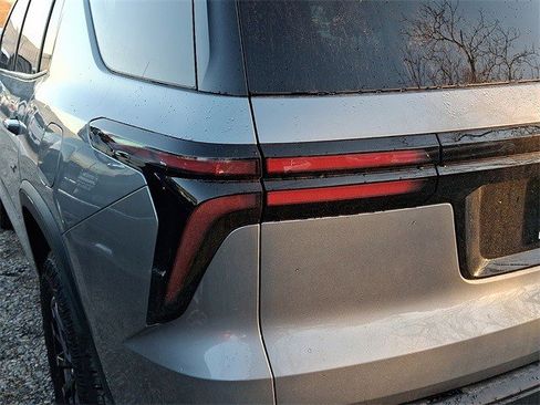 Certified 2026 Chevrolet Traverse Z71 w/ Enhanced Driving Package image 6