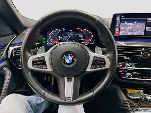 Used 2021 BMW 530i xDrive w/ M Sport Package AWD/4WD image 39