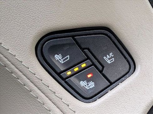 Used 2016 GMC Yukon XL Denali w/ Open Road Package image 6