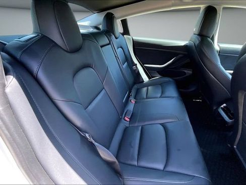 Used 2021 Tesla Model 3 Standard Range Plus RWD image 22