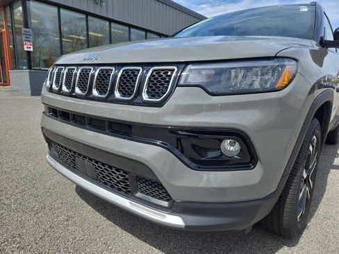 Used 2024 Jeep Compass Limited AWD/4WD image 19