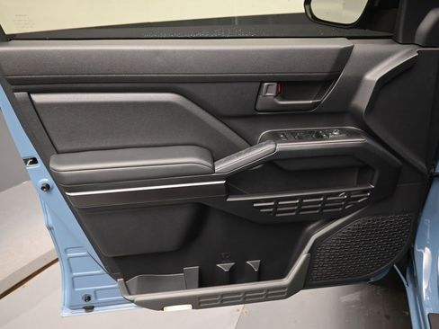 Used 2025 Toyota 4Runner SR5 image 10