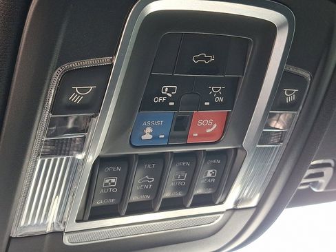 Used 2019 RAM 1500 Limited image 28