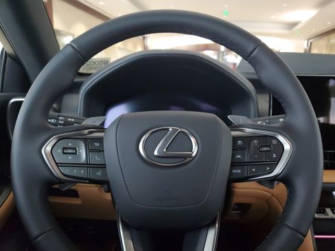 Certified 2026 Lexus IS 350 F Sport w/ Accessory Package Z1 RWD image 22