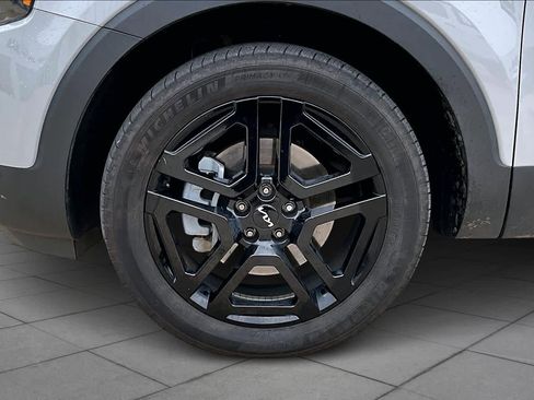 Used 2024 Kia Telluride EX X-Line image 5