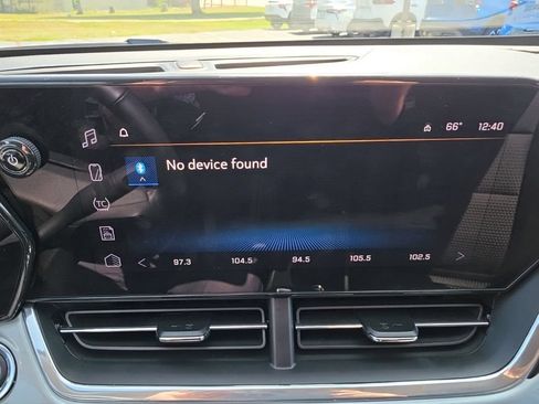 Used 2024 Chevrolet Trax LT w/ Driver Confidence Package FWD image 14