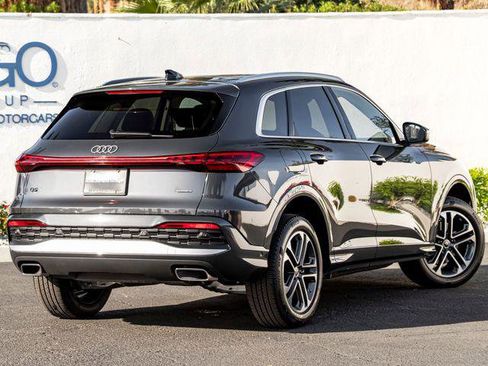 Certified 2025 Audi Q5 2.0T Premium Plus w/ Premium Plus image 6