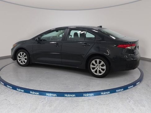 Used 2025 Toyota Corolla LE FWD image 9