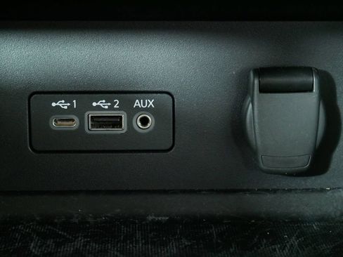 Used 2023 Nissan Sentra SV w/ All-Weather Package FWD image 32