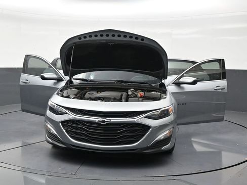 Used 2024 Chevrolet Malibu RS FWD image 33