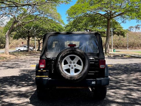 Used 2015 Jeep Wrangler Sport w/ Quick Order Package 24S AWD/4WD image 7