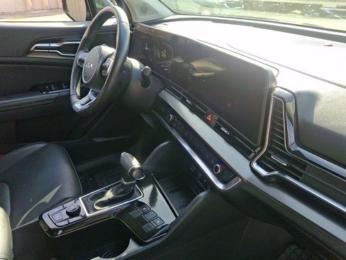 Used 2023 Kia Sportage EX image 14