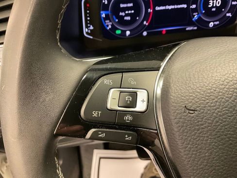 Used 2021 Volkswagen Tiguan S image 14