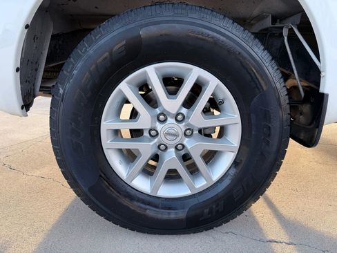 Used 2017 Nissan Frontier SV image 22