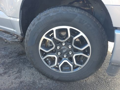 Certified 2022 Ford F150 XLT w/ Equipment Group 302A High image 10