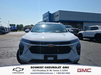 New 2026 Chevrolet Trax LT w/ LT Convenience Package FWD video 2