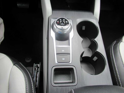 New 2025 Ford Escape SE w/ PHEV Premium Package image 22