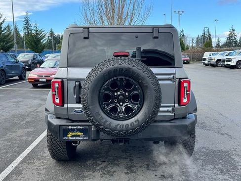 Used 2023 Ford Bronco Wildtrak image 5
